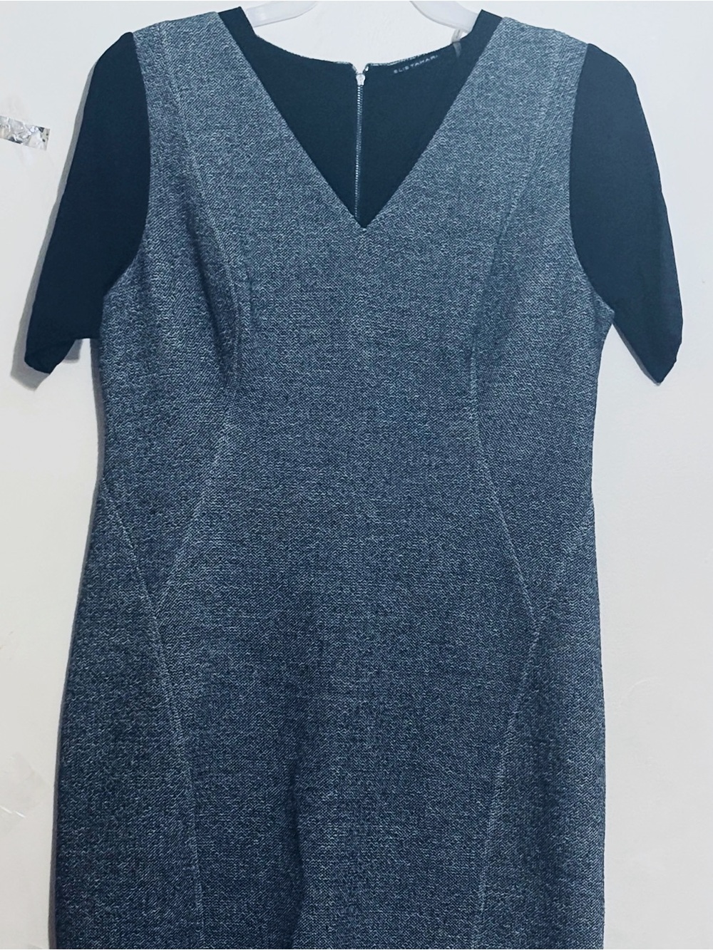 V-Neck Short Sleeve Gray Sheath Dress